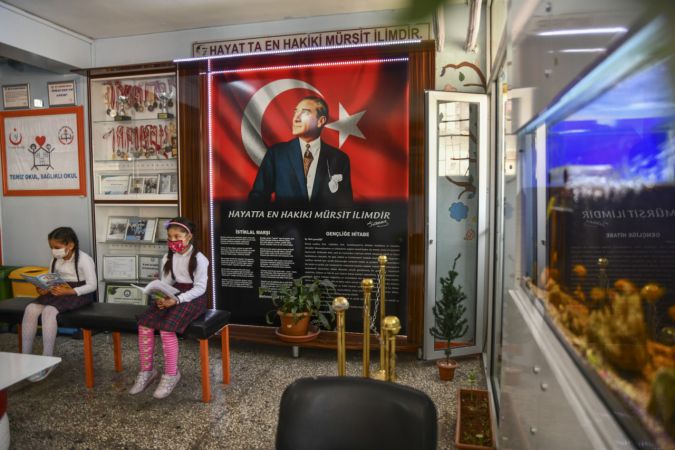 Gaziantep'te dezavantajlı mahallenin "koleji andıran" okulu dikkati çekiyor 26