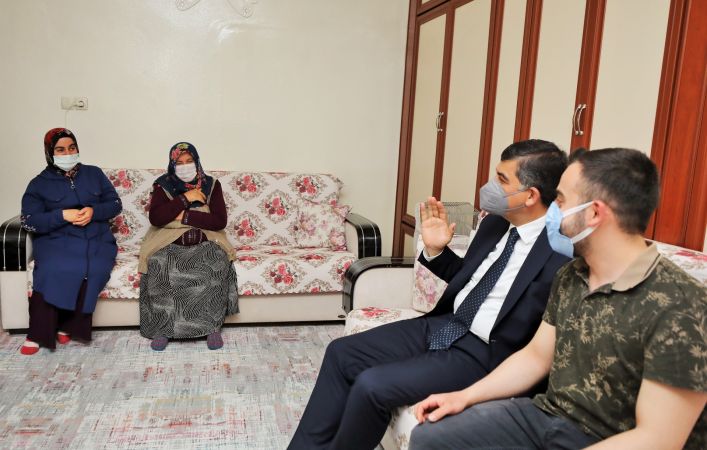 Başkan fadıloğlu, Şehit Ailesiyle İftar Yaptı 2