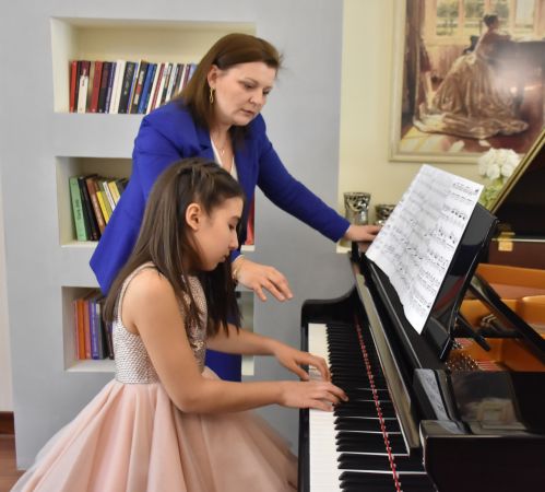 Piyanonun genç yetenekleri 8