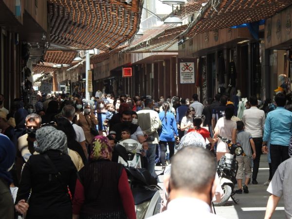 Gaziantep'te tam kapanma öncesi bayram yoğunluğu 4
