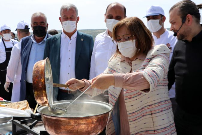 "Beyaz altın" Araban sarımsağında hasat heyecanı 4