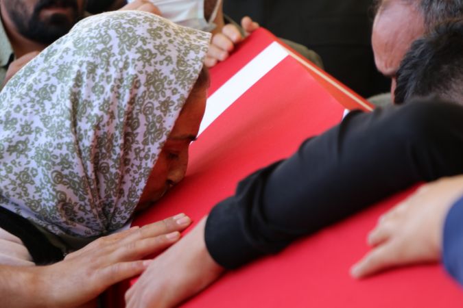 Uzman Onbaşı Mehmet Can Kaya, memleketi Gaziantep'te son yolculuğuna uğurlandı 2