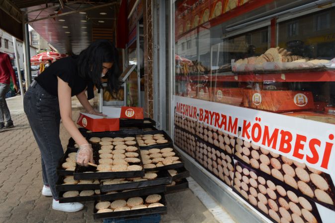 Kömbe evlere siparişle ulaştırılıyor 5