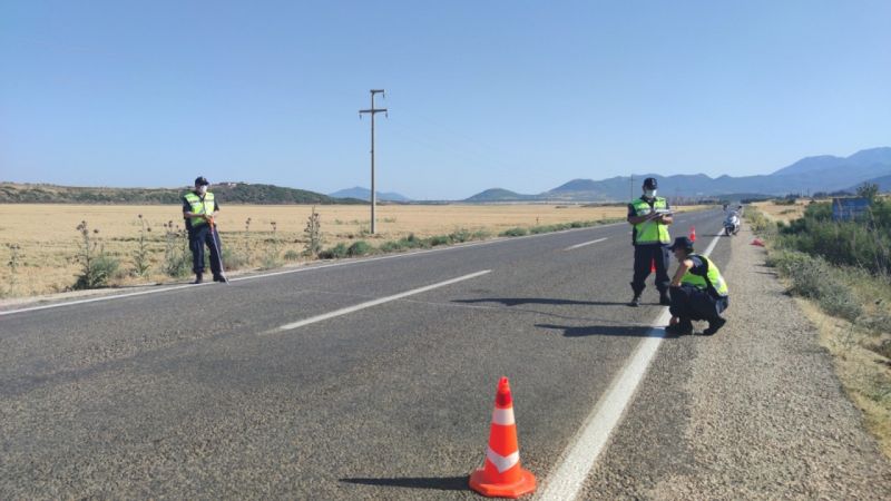 Son Dakika...Gaziantep'te kontrolden çıkan araç şarampole devrildi: 4 yaralı 5