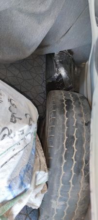 Sınır kapısında silah ve mühimmat ele geçirildi 6