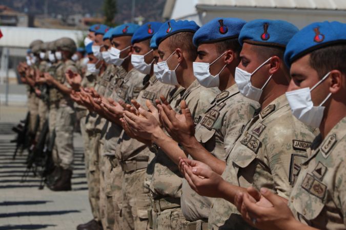 Gaziantep'te komandolar dualarla Suriye'ye uğurlandı 3
