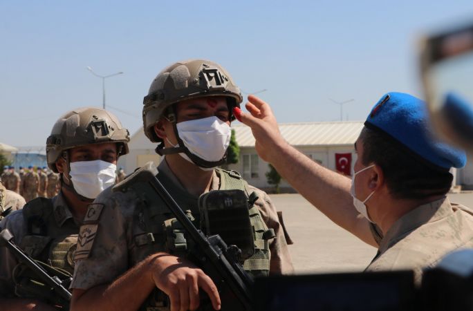 Gaziantep'te komandolar dualarla Suriye'ye uğurlandı 12