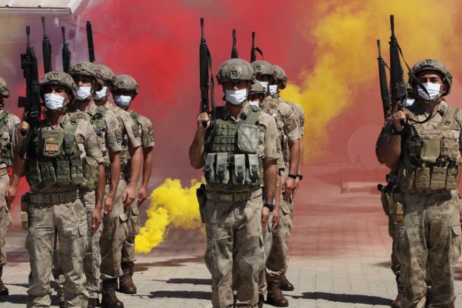 Gaziantep'te komandolar dualarla Suriye'ye uğurlandı 16