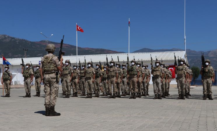 Gaziantep'te komandolar dualarla Suriye'ye uğurlandı 19