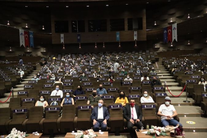 HKÜ’de ’Lüküs Hayat’ Rüzgarı Esti 6
