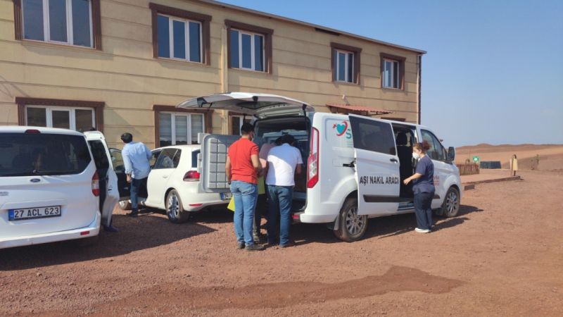 Amanos dağı eteklerinde zorlu aşı çalışmaları devam ediyor 3