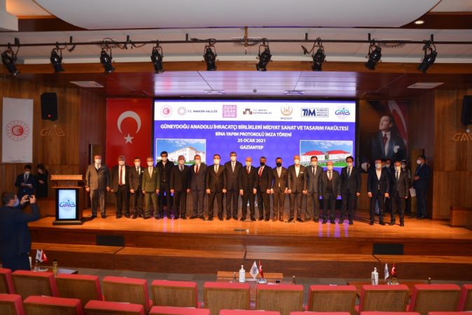 Foto Haber...GAİB Midyat Sanat ve Tasarım Fakültesi’nin temeli atılacak 4