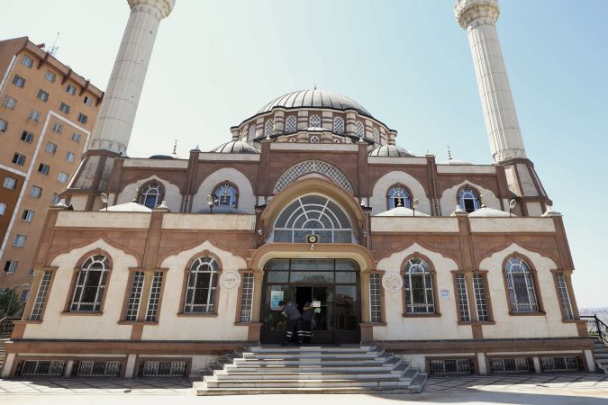 Foto Haber:Şehitkamil’deki camiler bayram namazına hazır 4