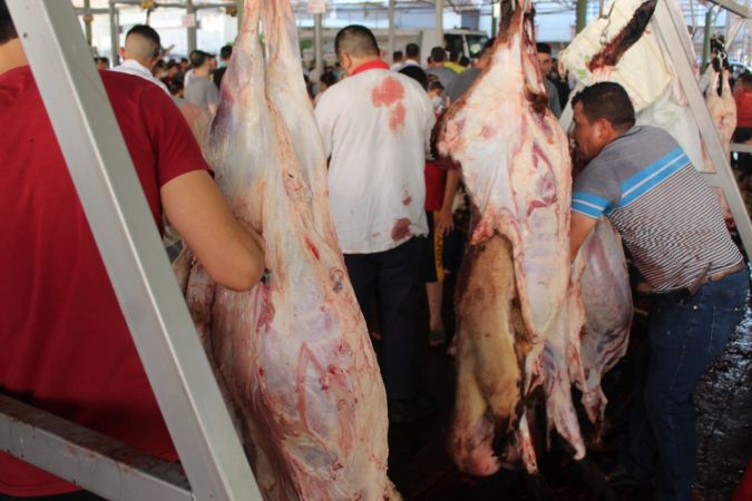 Gaziantep’te kurbanlar kesilmeye başlandı 4