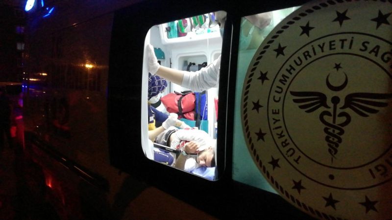 Son Dakika: Adana’da silahlı ve bıçaklı kavga: 1’i ağır 4 yaralı 1