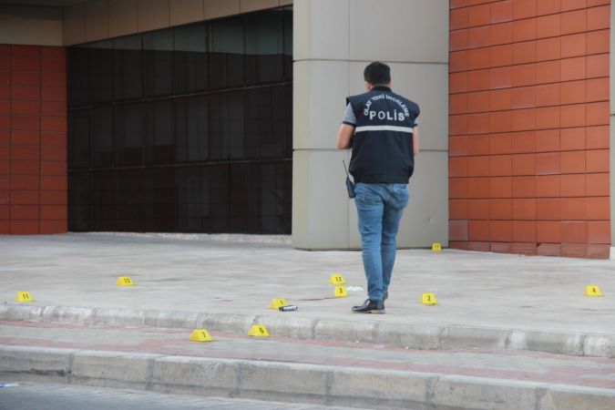 Müteahhitler çatıştı: 4 yaralı 2