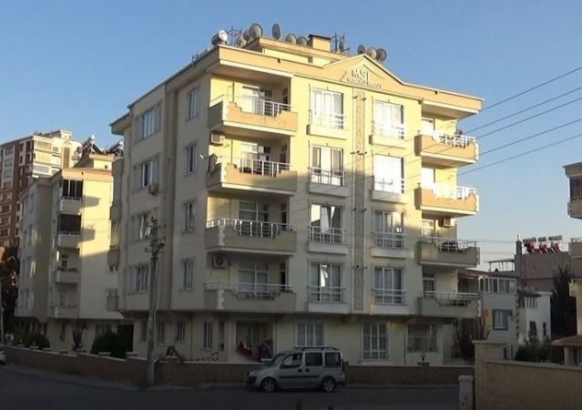 Video Haber: Gaziantep'te 3. Kattan Düşerek Ölen Sezay Koçak Özahi İçin Eylem 6