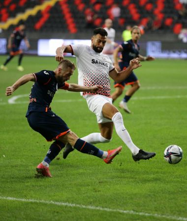 Foto Haber: Türkiye Rekoru Gaziantep'te Demirledi!9.9 Saniyede Gollllll! 2