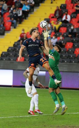 Foto Haber: Türkiye Rekoru Gaziantep'te Demirledi!9.9 Saniyede Gollllll! 4