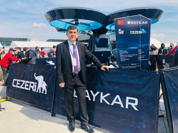 Fadıloğlu, TEKNOFEST’te yarışan Gaziantep’in gururlarını ziyaret etti 6