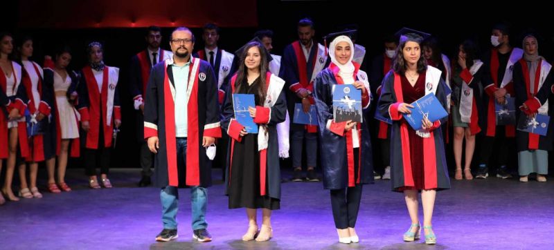 GAÜN Güzel Sanatlar Fakültesi’nde mezuniyet sevinci 1