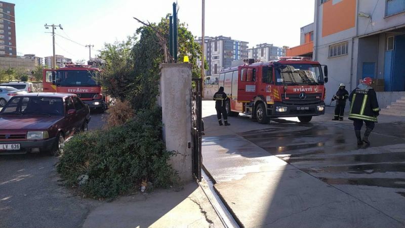 Son Dakika: Foto Haber...Gaziantep'te Gıda ve sanayi fabrikasında korkutan yangın 2