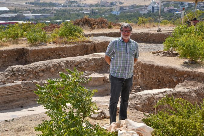 Dülük Antik Kenti'ndeki kazılar farklı dinlerin tarihine ışık tutacak 11