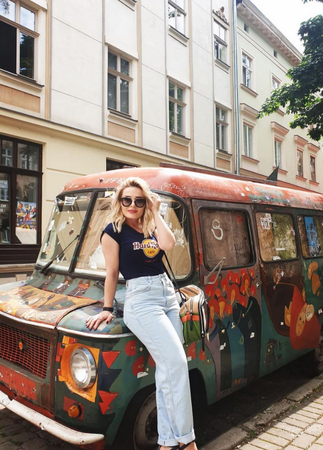 Foto Haber: Kadın doktorun ilanı sosyal medyayı karıştırdı 3