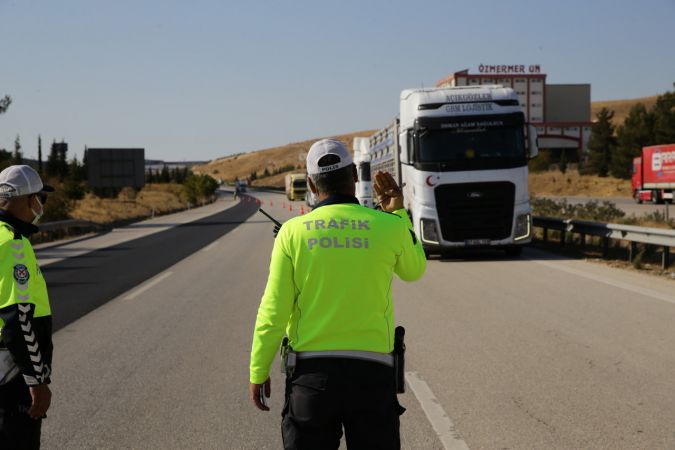 Gaziantep'te drone ile trafik denetiminde 20 sürücüye ceza kesildi 2