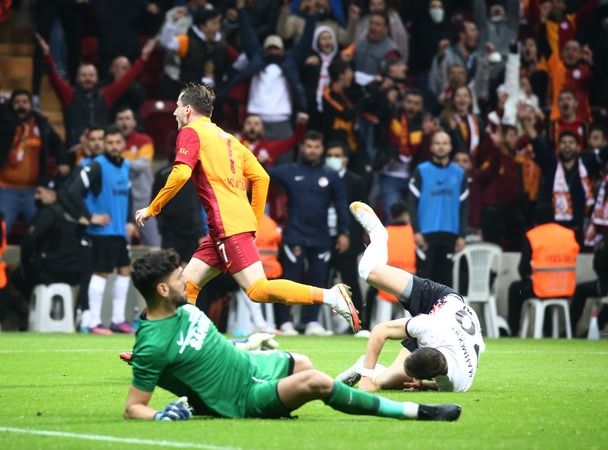 Foto Haber: Gaziantep FK bildiğiniz gibi 2-0 31