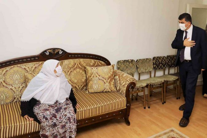 Başkan Fadıloğlu Hatice teyzenin misafiri oldu 1