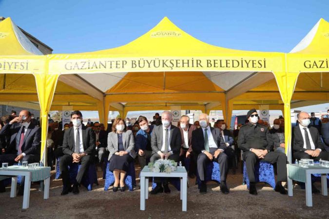 Büyükşehir, Araban çiftçisine 200 ton sertifikalı buğday tohumu dağıttı 1