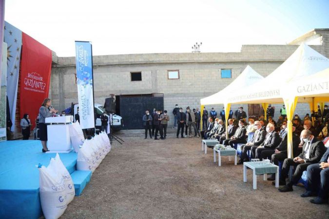 Büyükşehir, Araban çiftçisine 200 ton sertifikalı buğday tohumu dağıttı 3