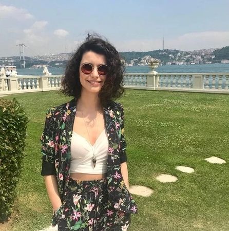 Foto Haber: Ünlü oyuncu Beren Saat yeni imajıyla olay oldu! Dünyaca ünlü yıldıza benzetildi 3