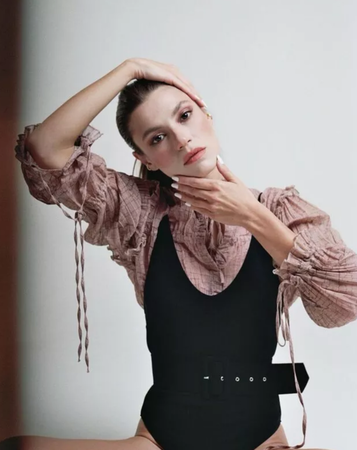 Foto Haber: Camdaki Kız'ın Melisa'sı Yüsra Geyik göğüs dekolteli pozlarıyla Instagram'ı salladı! 7