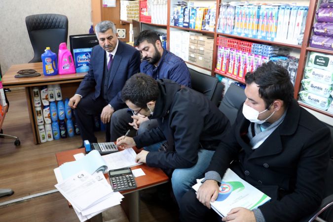 Son Dakika! Foto Haber...Gaziantep'te Zabıtalar Fiyatı Yüksek Tutan Toptancılara Baskın Yaptı! Gaziantep ve Şanlıurfa'da Toptancılara Baskın 6