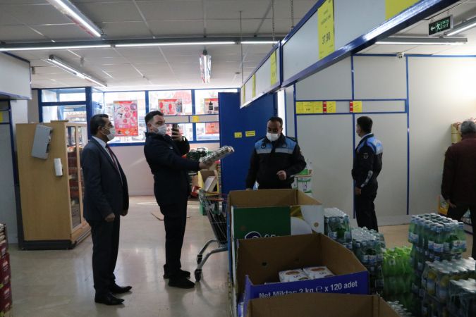 Son Dakika! Foto Haber...Gaziantep'te Zabıtalar Fiyatı Yüksek Tutan Toptancılara Baskın Yaptı! Gaziantep ve Şanlıurfa'da Toptancılara Baskın 3