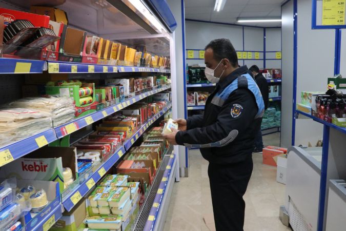 Son Dakika! Foto Haber...Gaziantep'te Zabıtalar Fiyatı Yüksek Tutan Toptancılara Baskın Yaptı! Gaziantep ve Şanlıurfa'da Toptancılara Baskın 4