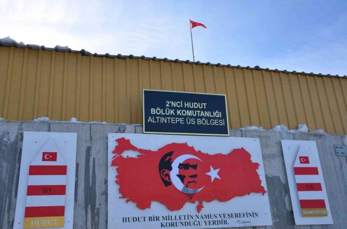 Foto Haber: Mehmetçik sınırda ailesiyle görüşerek yeni yıla girdi 3