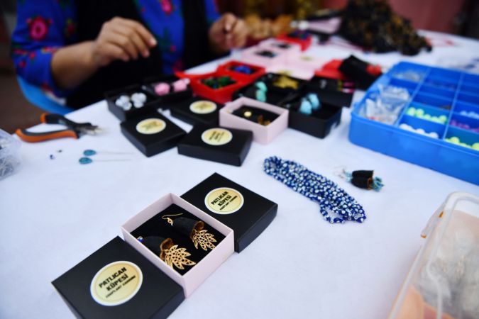 Foto Haber...Gastronomi kentinin patlıcan kurutmalıkları takıya dönüştü 3