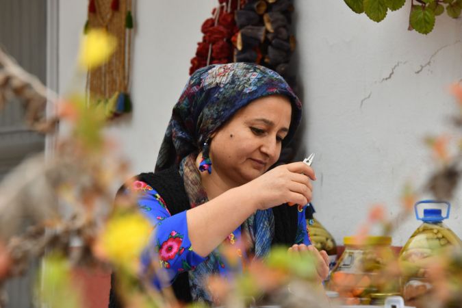 Foto Haber...Gastronomi kentinin patlıcan kurutmalıkları takıya dönüştü 15