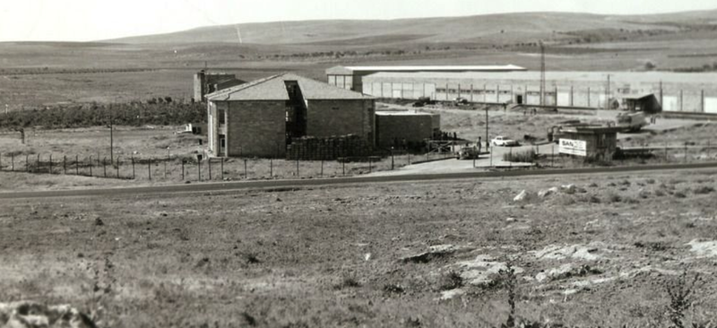 Fotoğraflarla Merhum Sani Konukoğlu. Sani Konukoğlu Kimdir? Sani Konukoğlu'nu Yaşam Hikayesi. 4