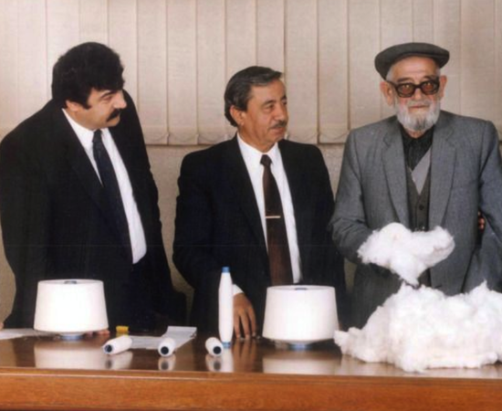 Fotoğraflarla Merhum Sani Konukoğlu. Sani Konukoğlu Kimdir? Sani Konukoğlu'nu Yaşam Hikayesi. 9