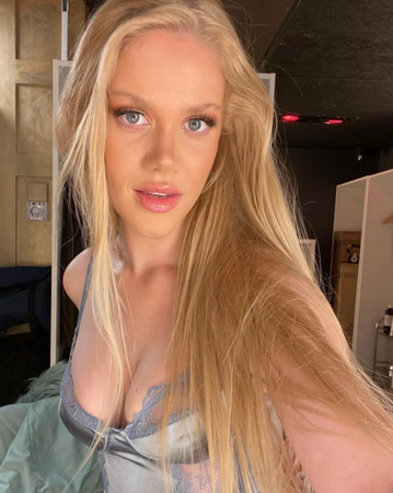 Ağzını fena bozdu küfür etti! Jartiyerli pozlarını paylaşan Serel Yereli'den seks ve cinsellik açıklaması 9