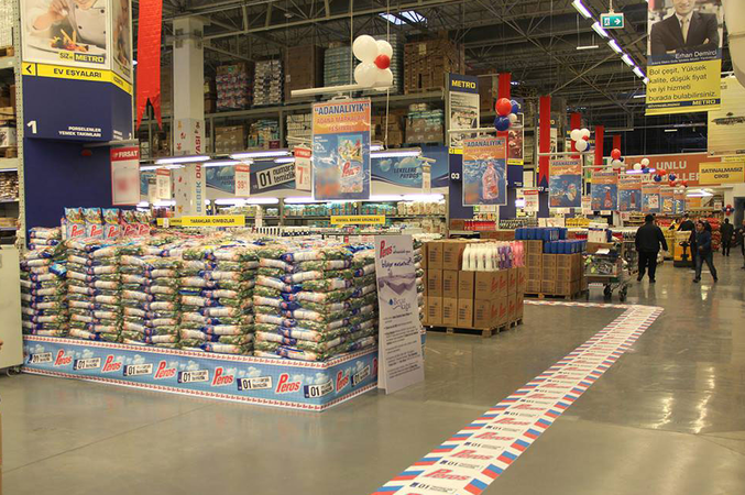 Metro Market milyonları kuyruğa sokacak indirimi yaptı: Yağ, pirinç, pastırma fiyatlarını dibe çekti! Milyonları kuyruğa sokacak kampanya başladı! 1