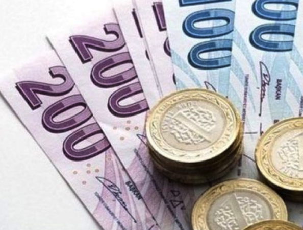 DUYDUNUZ MU? 5 TL madeni para ve 500 TL banknotlar geliyor. En büyük kağıt para 500 TL olacak. Ziraat Bankası eski Genel Müdürü Şenol Babuşçu açıkladı: Hazırlıklar başladı 1