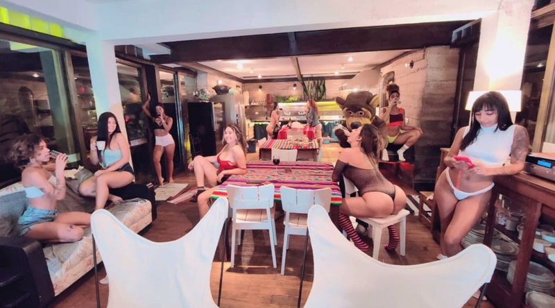 9 kadınla aynı anda evlenen adam resmen bunalımda: Adil bir cinsel ilişki programı yapmak zorundayım 6