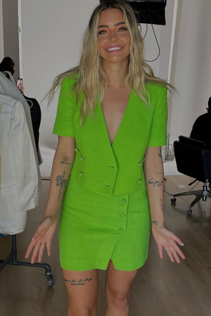 Eski Survivor yarışmacısı Aycan Yanaç mini eteğiyle poz verdi!Survivor Aycan Yanaç, mini etekli paylaşımıyla sosyal medyada gündem oldu... 9