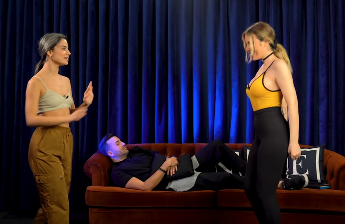 Foto Haber: Yok Artık... Hande Sarıoğlu korona virüs'ten dolayı karantinaya alınmıştı!Hande Sarıoğlu dans hocasını yayına getirdi! "Taytımı çıkarayım mı hocam?" 1