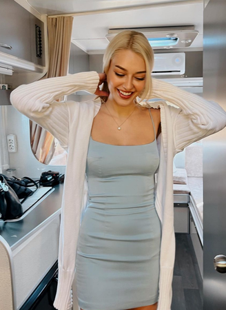 Dilan Çiçek Deniz Sarışın Oldu! Paylaştığı fotoğraf yorum yağmuruna tutuldu. "Sarışın olmak harika" 2